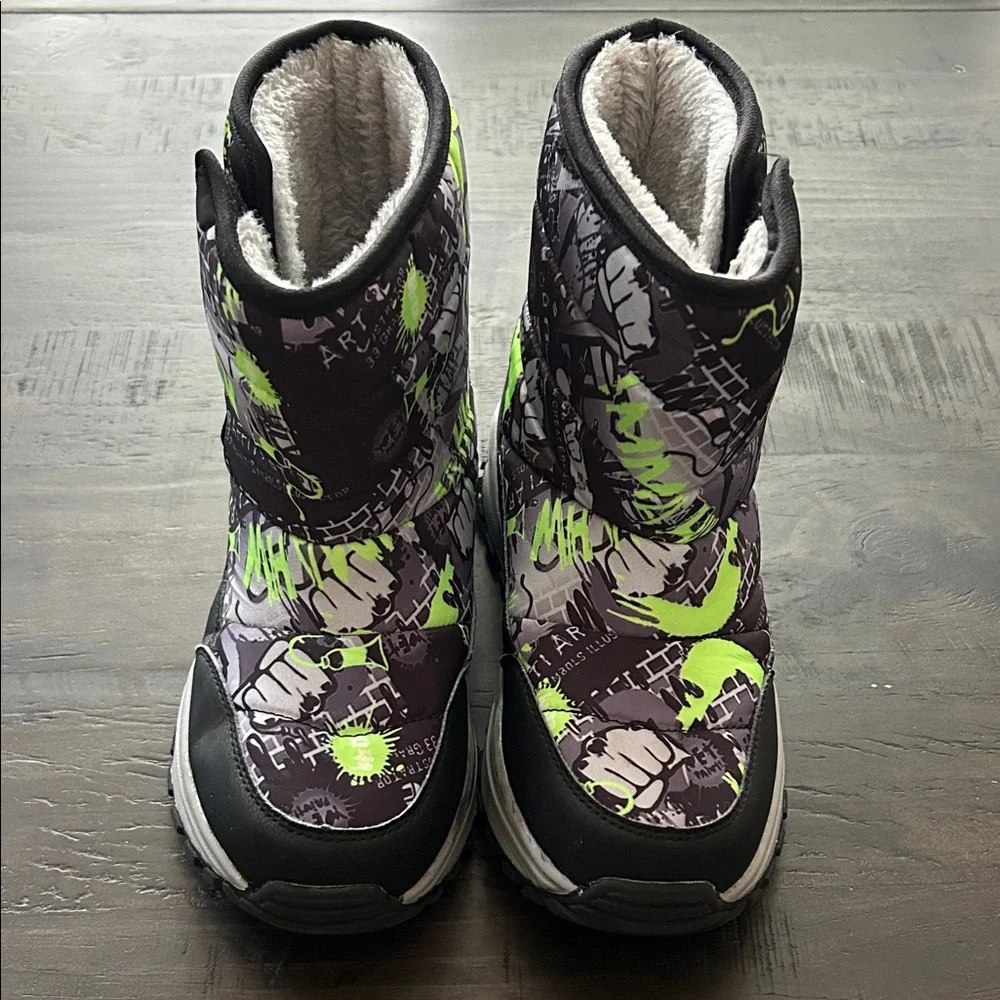 Sporto Kids Graphic Boots - Black and Neon GreenSport